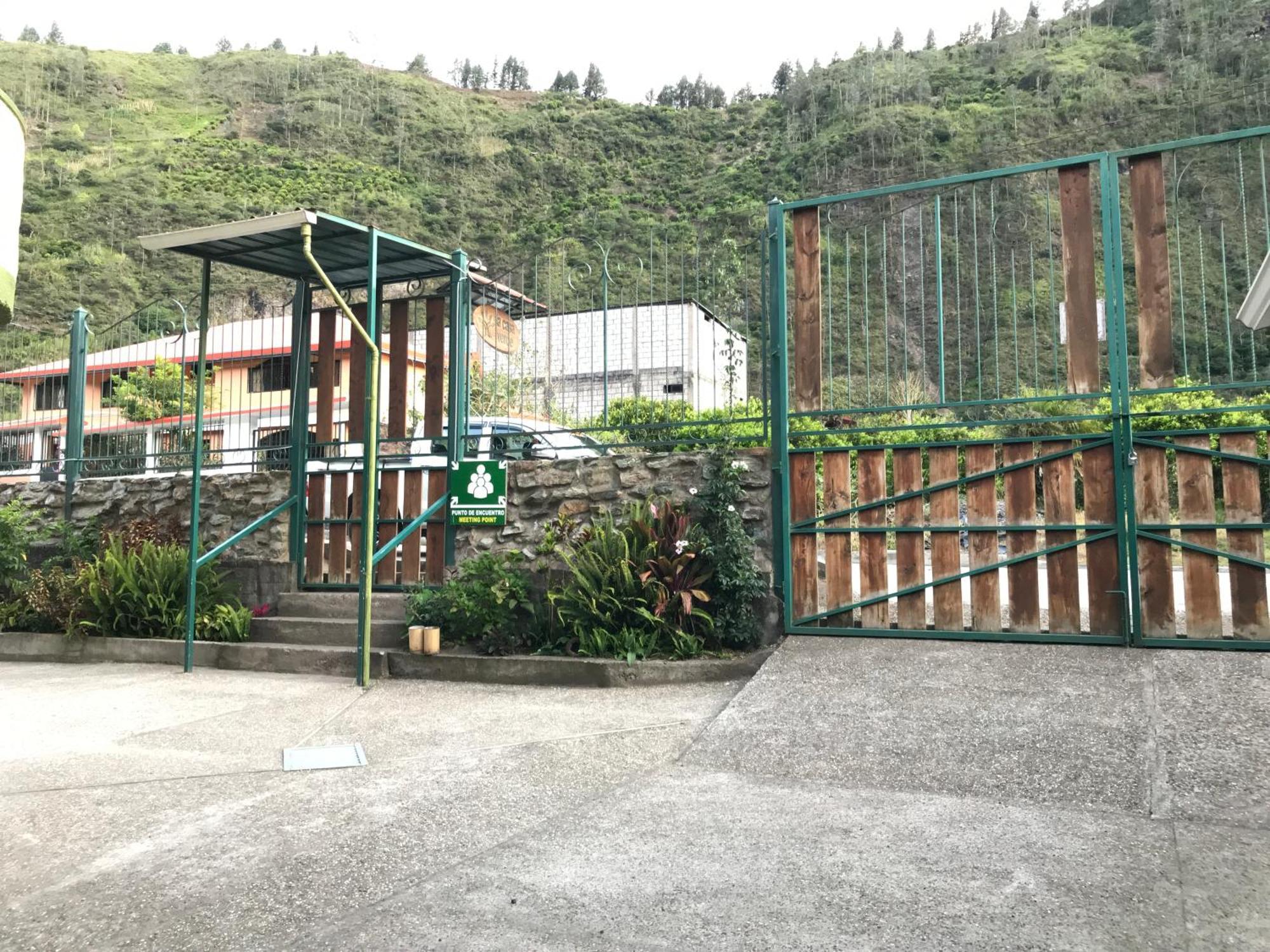 La Casa Verde Eco Guest House 바뇨스 외부 사진
