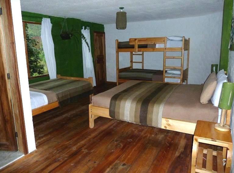 La Casa Verde Eco Guest House 바뇨스 객실 사진